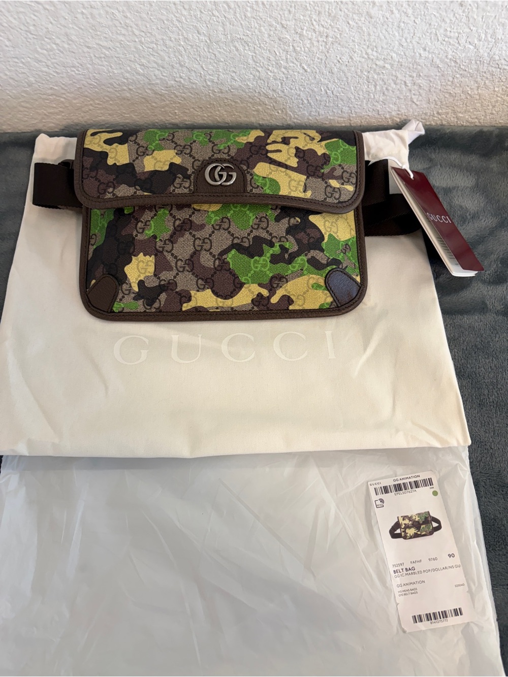 Brand New Gucci GG Supreme Monogram Camouflage Belt Bag Green/Yellow
